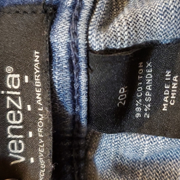 Women's size 20 Venezia Jeans - Picture 2 of 3